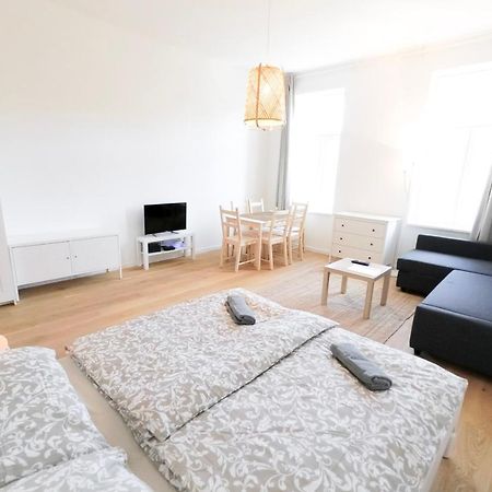 Vienna City Apartments - Metro 1160 Виена Екстериор снимка