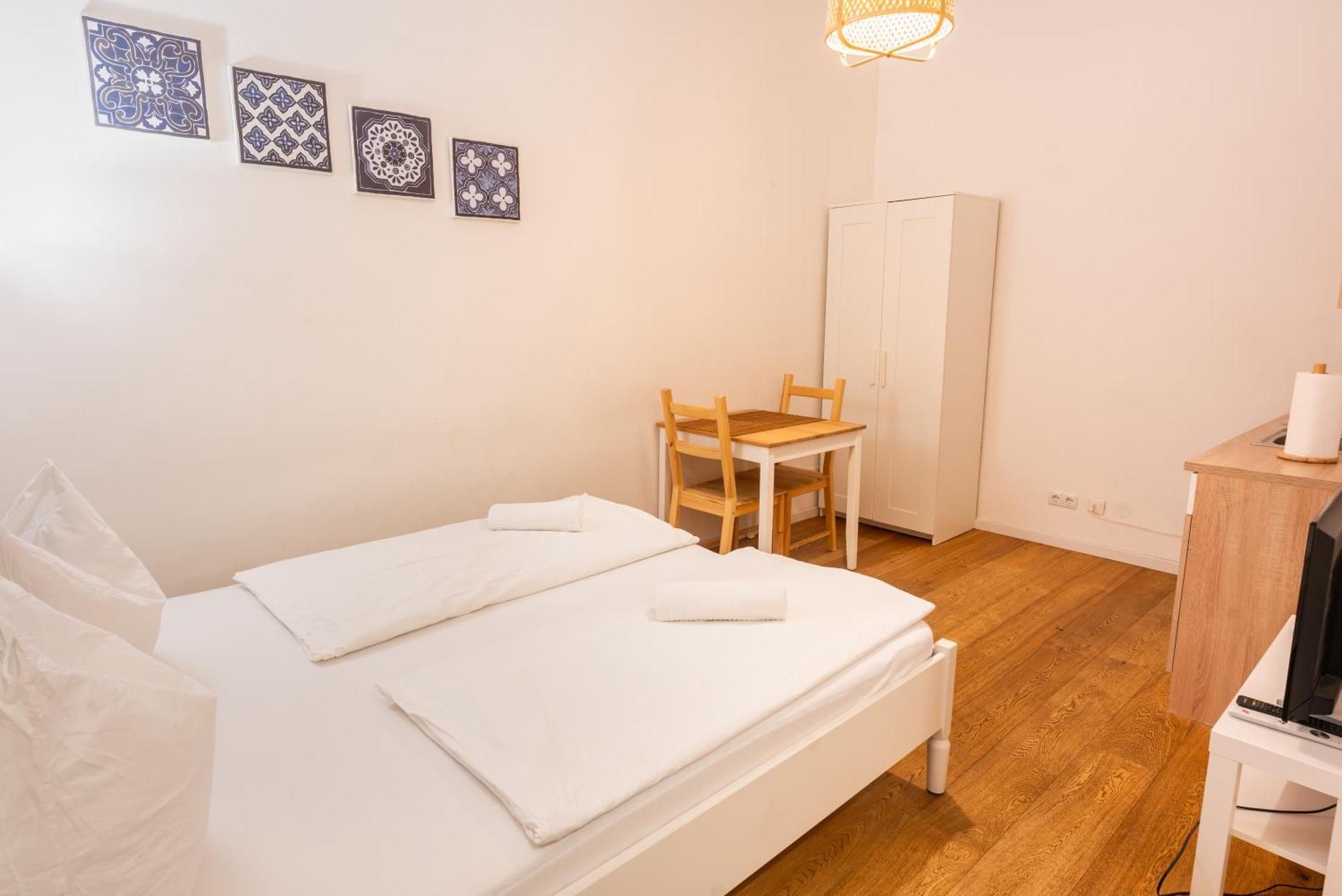 Vienna City Apartments - Metro 1160 Виена Екстериор снимка