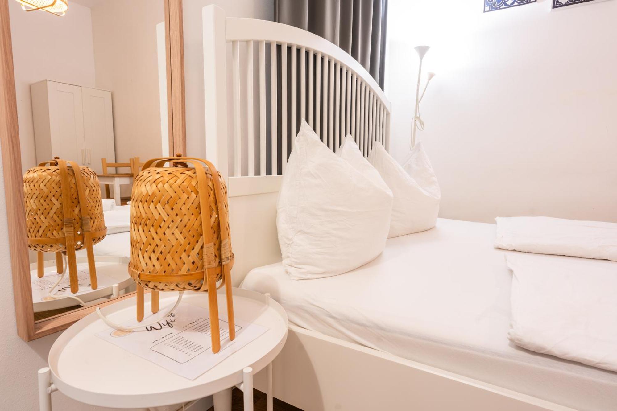 Vienna City Apartments - Metro 1160 Виена Екстериор снимка