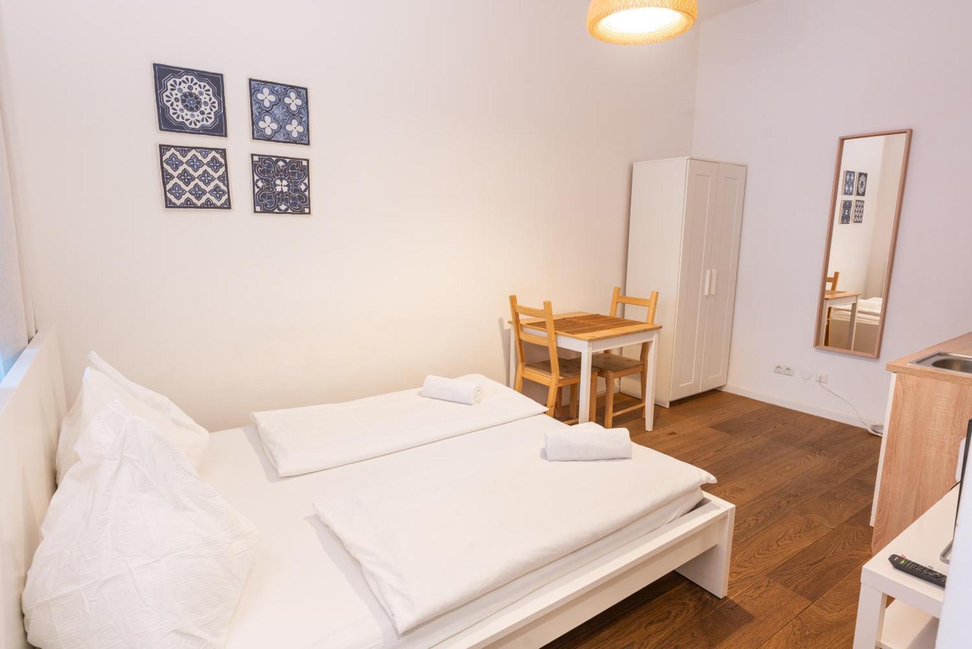 Vienna City Apartments - Metro 1160 Виена Екстериор снимка