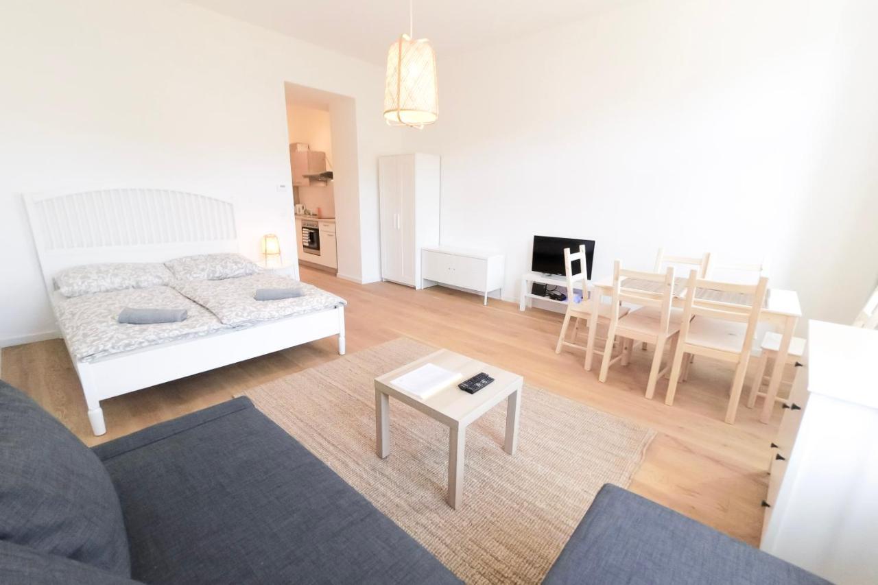 Vienna City Apartments - Metro 1160 Виена Екстериор снимка