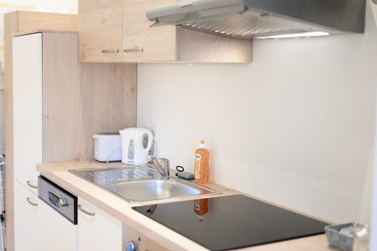 Vienna City Apartments - Metro 1160 Виена Екстериор снимка