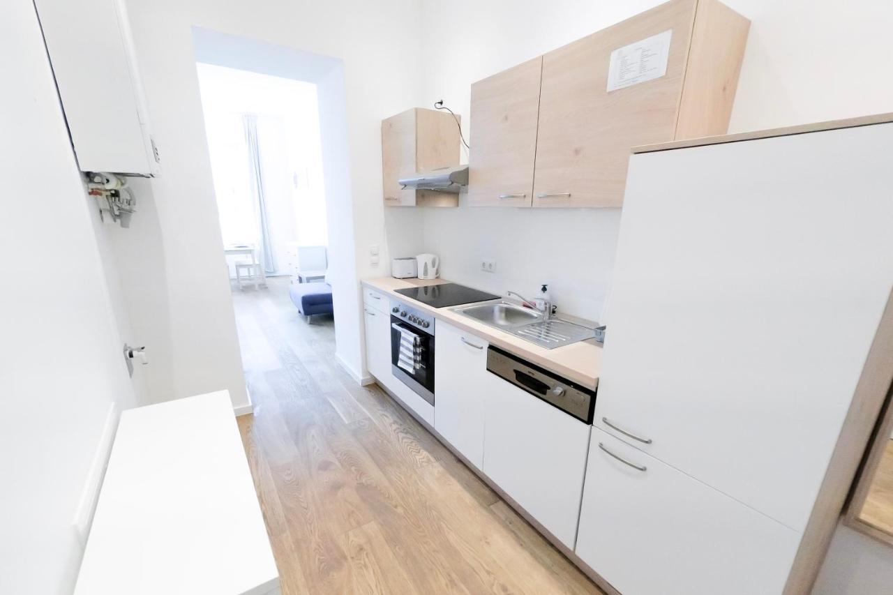 Vienna City Apartments - Metro 1160 Виена Екстериор снимка